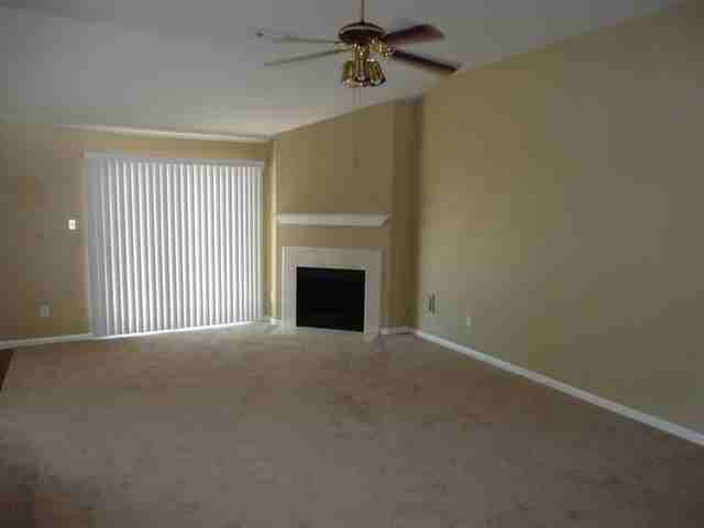 28811 Stapleford St - Photo 2 of 7