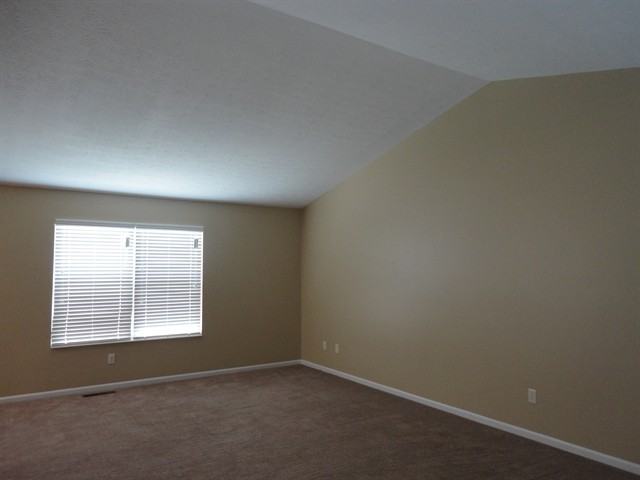 161 Lakeview Dr - Photo 3 of 13