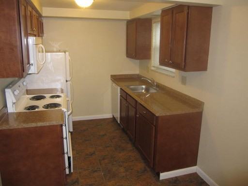 2522 Columbia Ave #6 - Photo 2 of 5