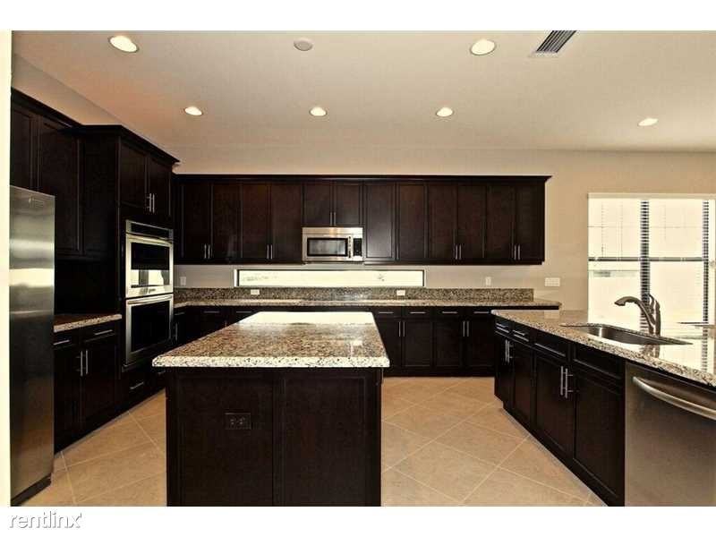 10630 SW 55th St - Photo 3 of 26