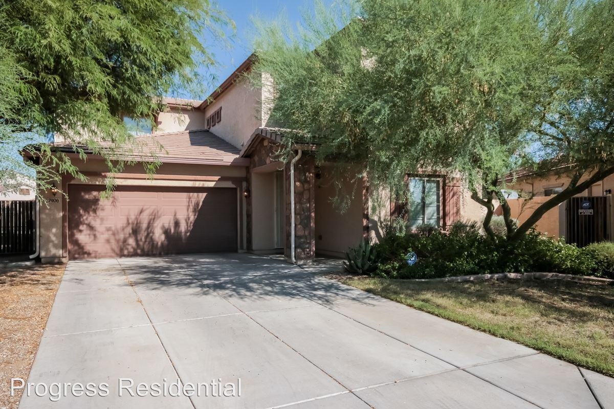 7906 S 53rd Ln - Photo 2 of 2