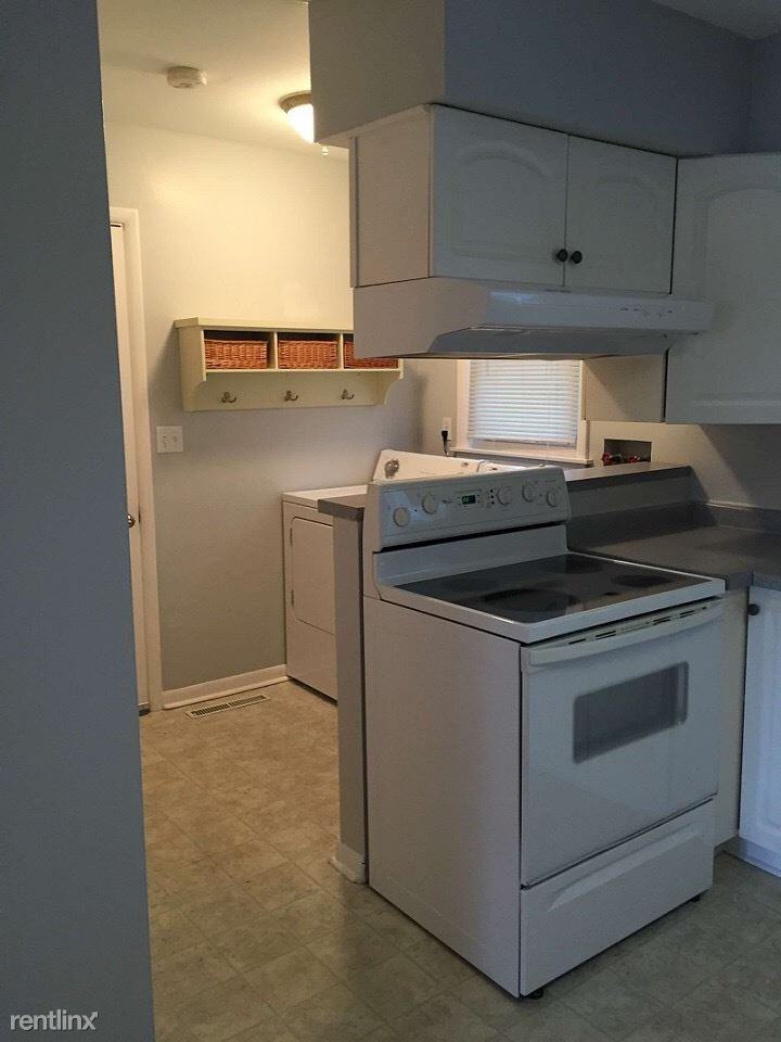 501 S Michigan Ave - Photo 3 of 9