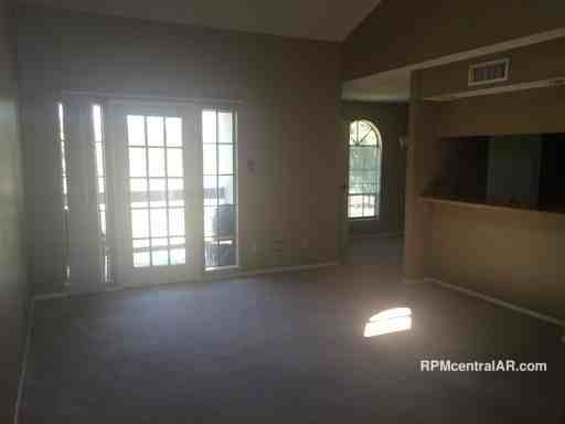 1311 N University Ave #b - Photo 2 of 18