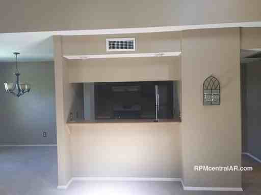 1311 N University Ave #b - Photo 3 of 18