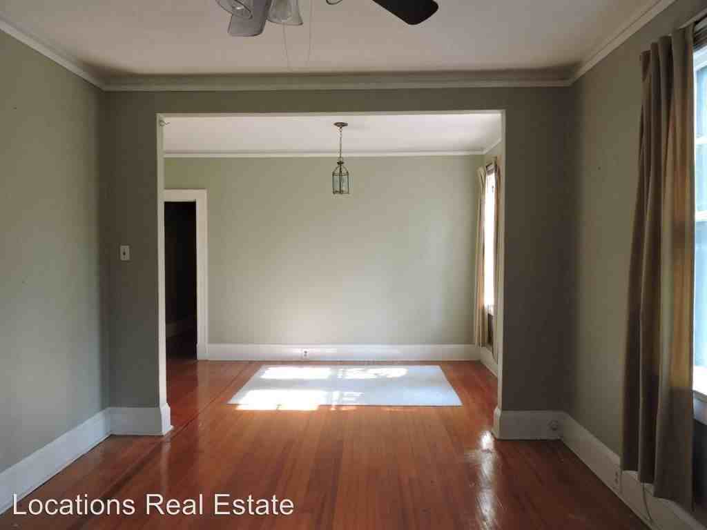 2025 Kleinert Ave - Photo 3 of 6