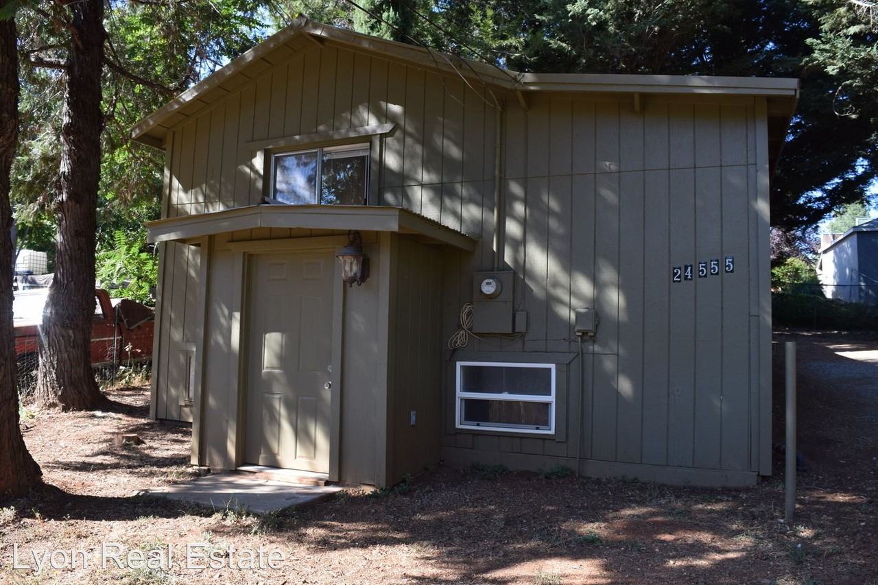 24555 Lowe St - Photo 2 of 3