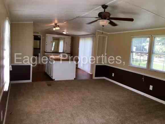 290 Joe Morris Rd - Photo 2 of 13