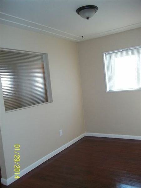 26892 Vassar Ave - Photo 3 of 10