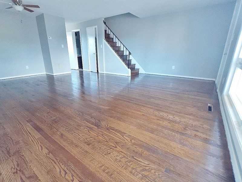 6823 Fairlawn Ave - Photo 3 of 16