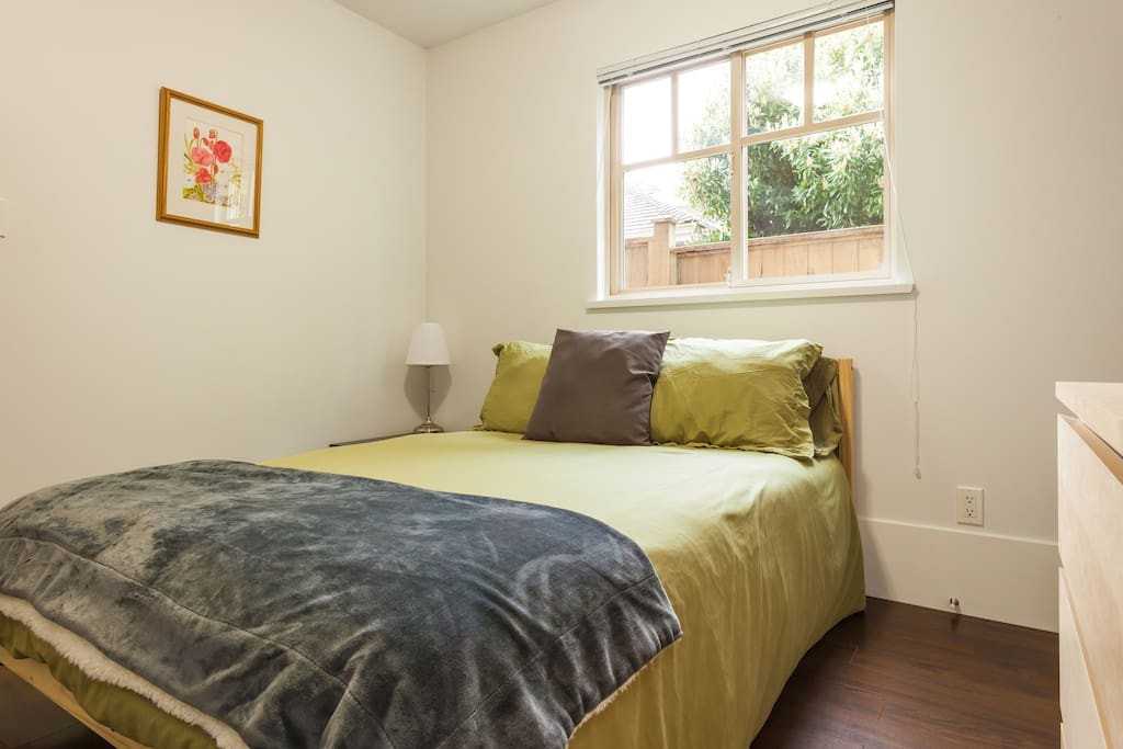 890 West 23rd Avenue - Photo 3 of 18