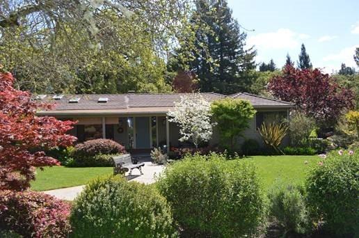 75 Reservoir Rd - Photo 2 of 18