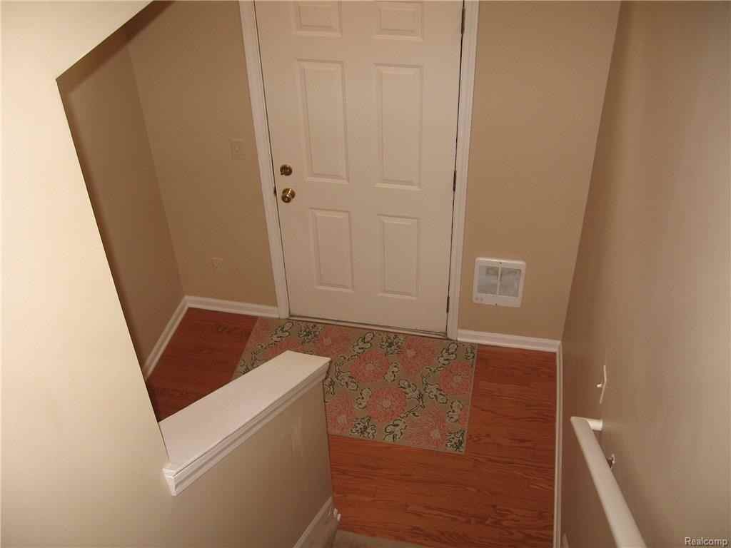 1448 Ashford Ct #78 - Photo 3 of 30