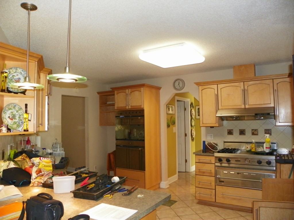 4917 Vernon Rd - Photo 3 of 19