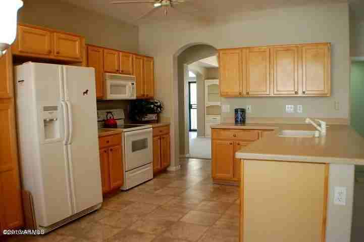 17802 W Club Vista Dr - Photo 3 of 7