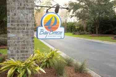 Bay Breeze - Photo 2 of 10