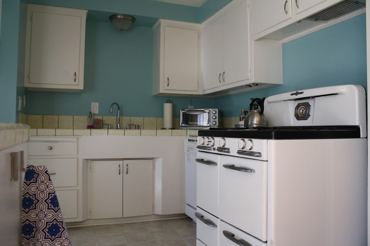 6908 Henrilee St - Photo 3 of 42