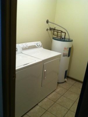 Briarwood 2 Apts. - Photo 3 of 5