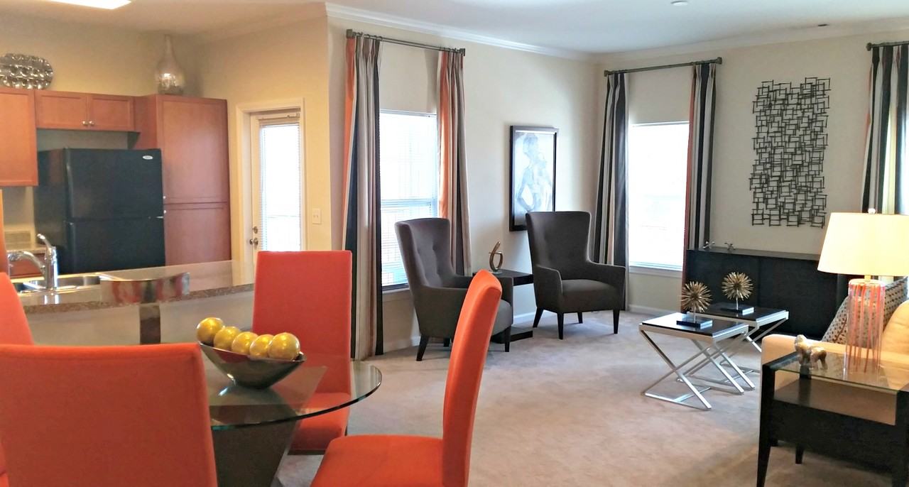 Edgewood - Photo 3 of 16