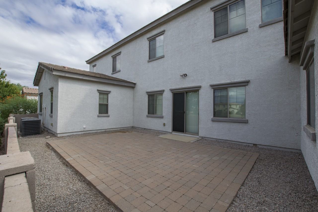 4674 E Olney Ave - Photo 3 of 18