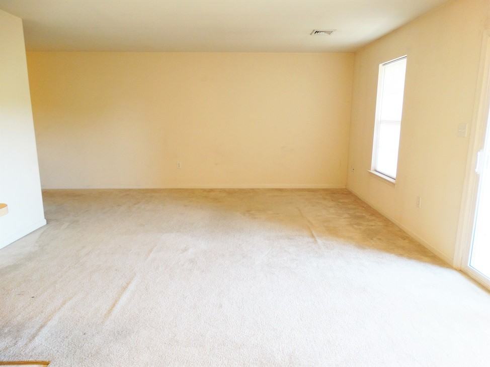 1170 Hammon Ave - Photo 2 of 12