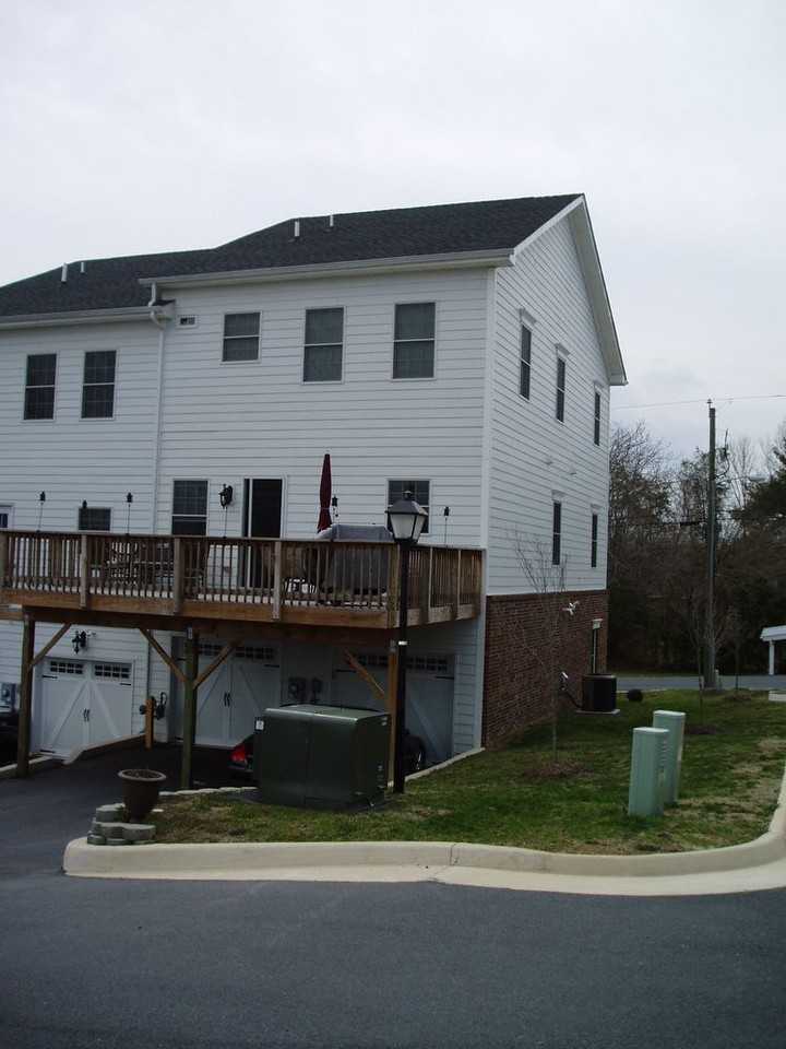 137 Flora Vista Ln - Photo 3 of 30