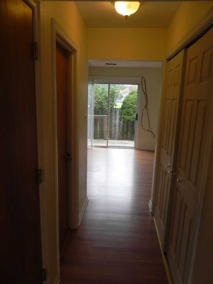 185 Wankoma Dr - Photo 3 of 8