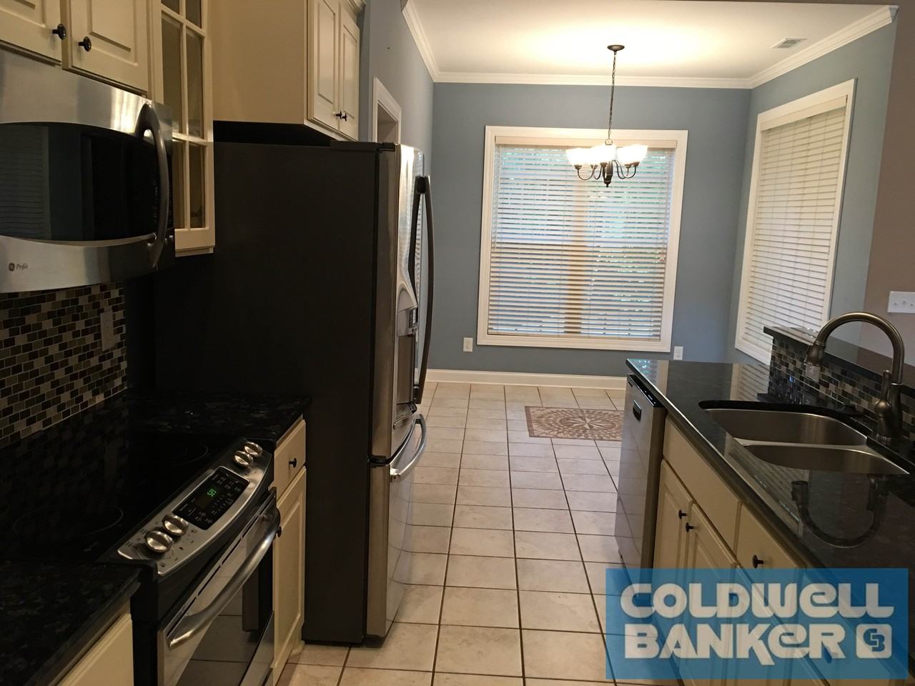 422 Sterling Drive - Photo 2 of 16