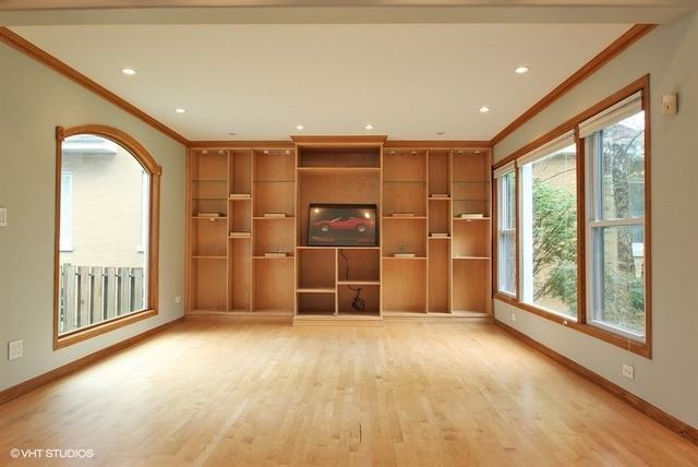 419 Root St - Photo 3 of 11