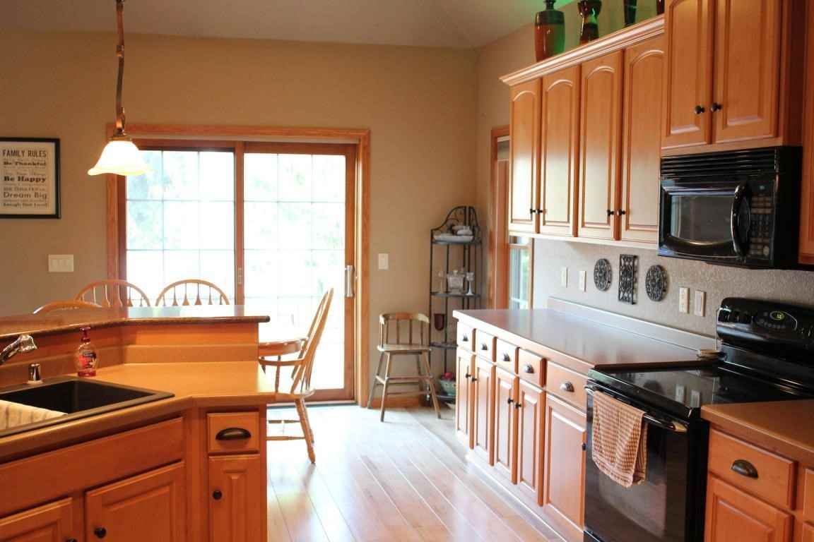 2802 Gateway Ave - Photo 2 of 22