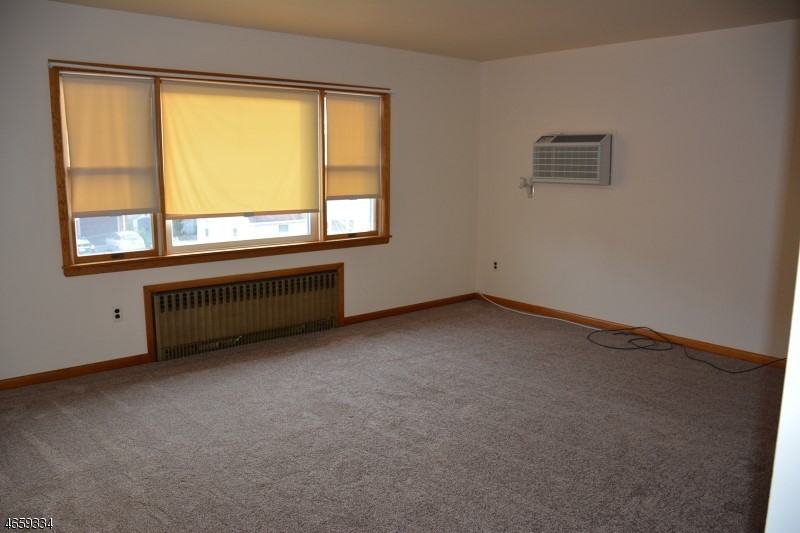 58 Cherry St - Photo 3 of 11