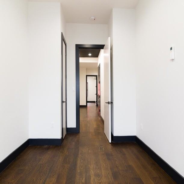 205 Johnson Avenue #4L