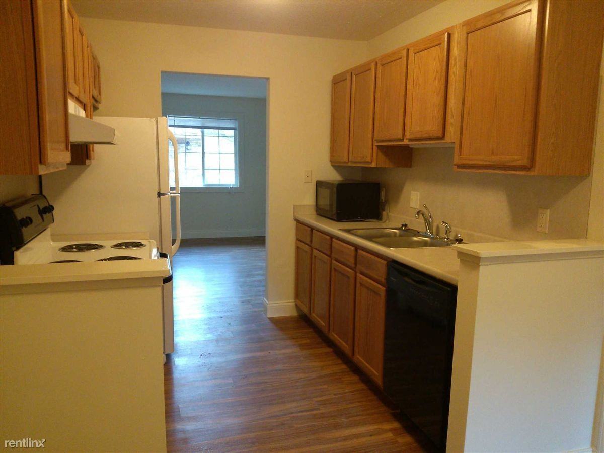 Laynecrest Manor Apartments - Photo 3 of 8