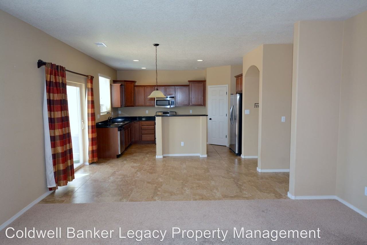 2007 Northlands Dr SE - Photo 3 of 24