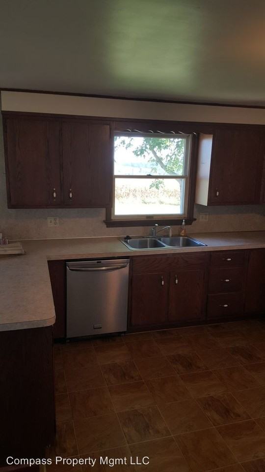 38 Ridge View Dr - Photo 3 of 18