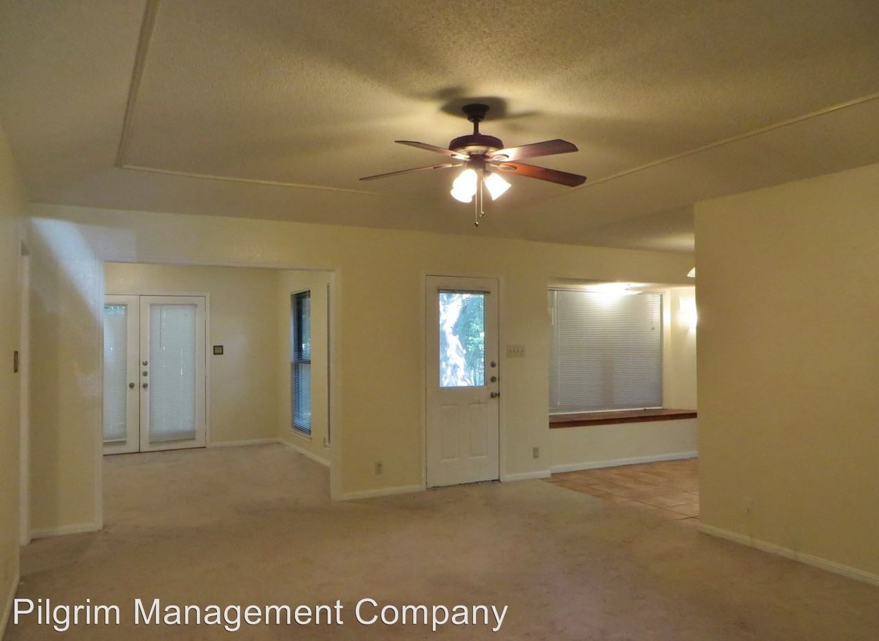 1013 Tiffany Ln - Photo 3 of 19