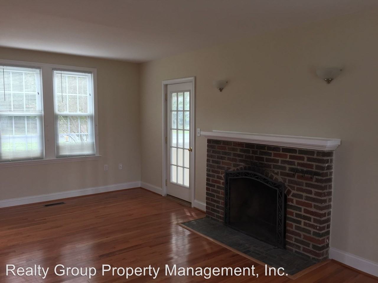 16104 Howard Farm Ln - Photo 2 of 23