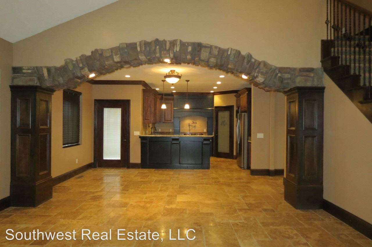 1222 War Emblem Ln - Photo 2 of 33