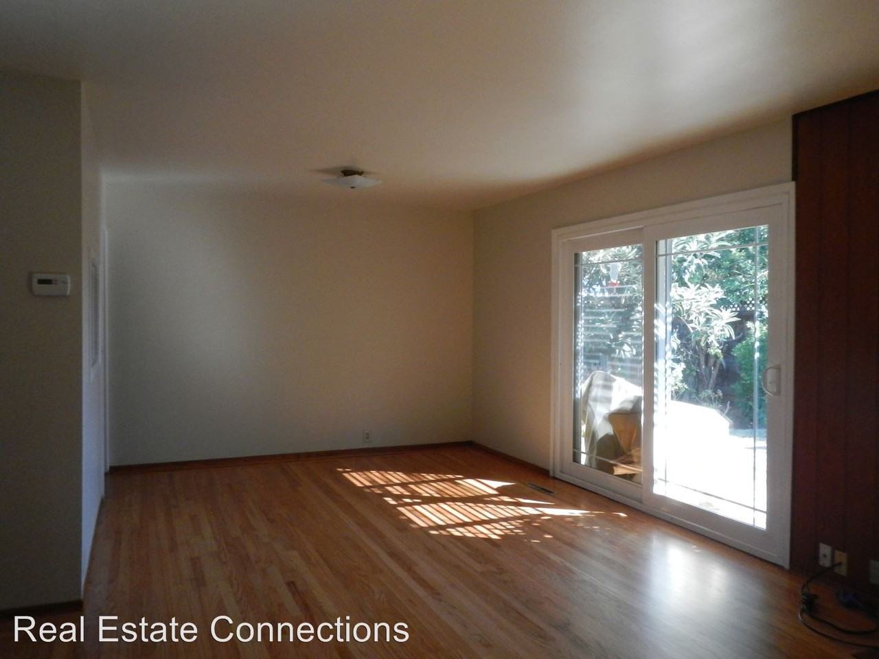 4920 Anna Dr - Photo 3 of 11