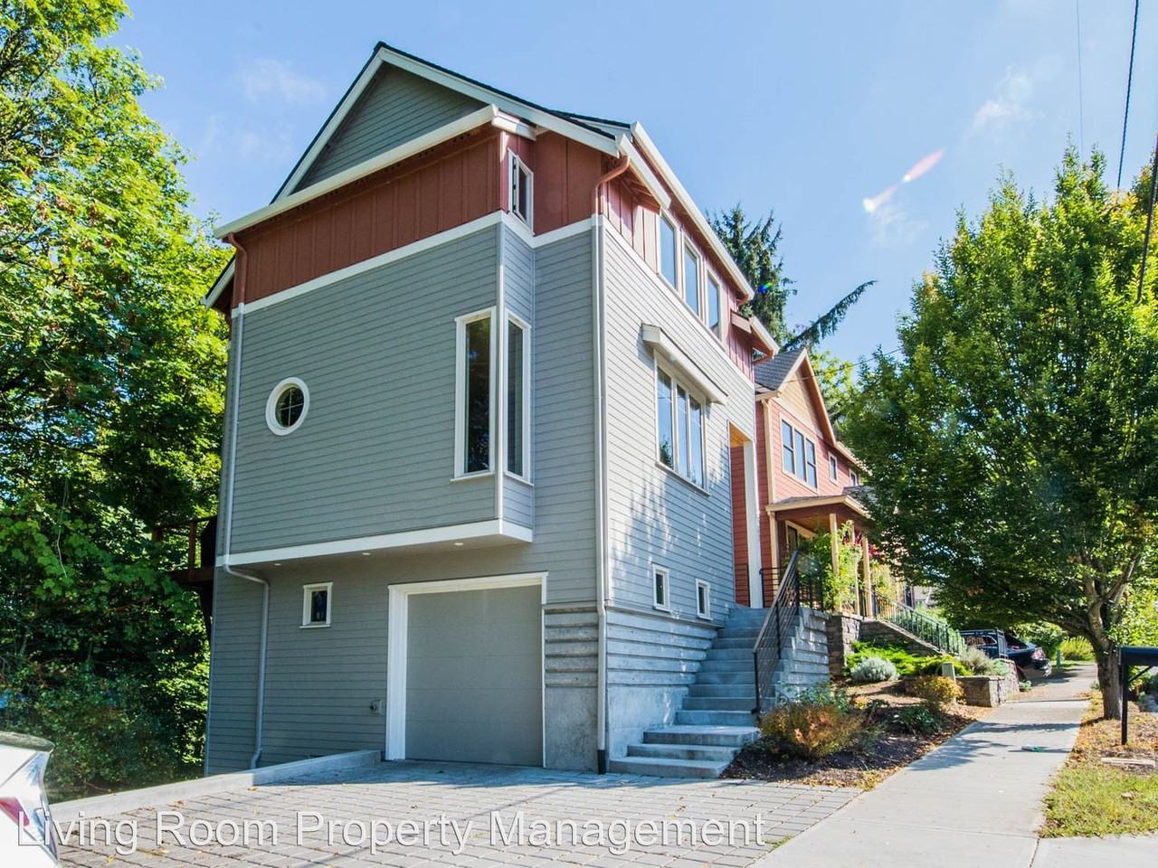 2921 SE Tacoma St - Photo 3 of 24