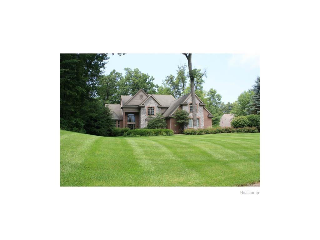 5549 Timber Bend Dr - Photo 2 of 48