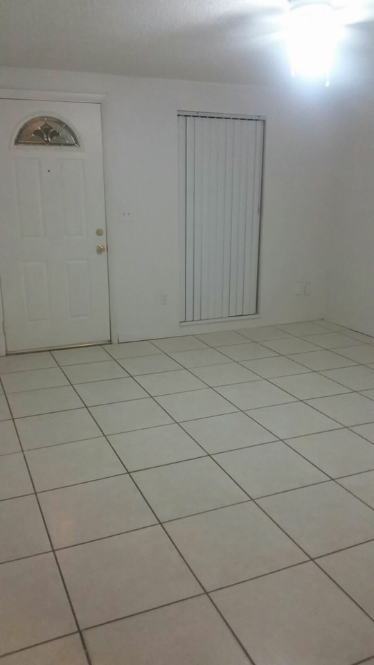 8269 Greenleaf Circle - Photo 3 of 10