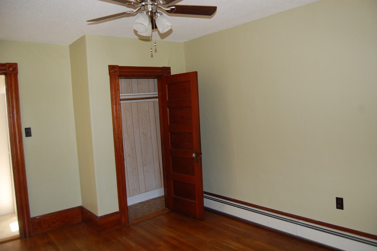 1378 River Road #2nd Floor - Photo 3 of 13