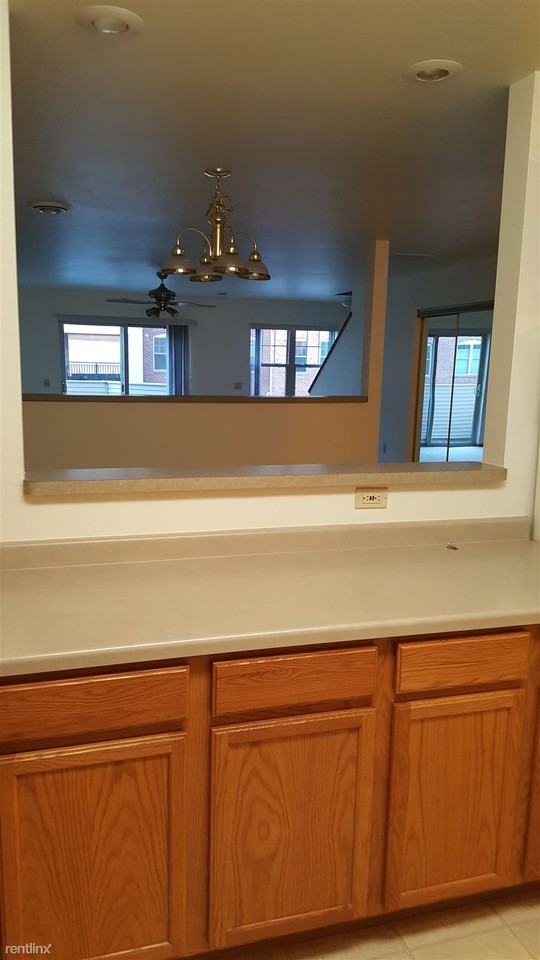 421 Water St - Photo 3 of 10