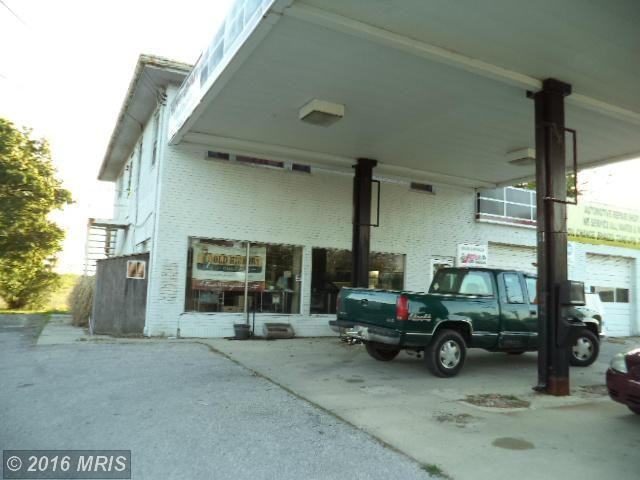 2700 Hanover Pike - Photo 2 of 27