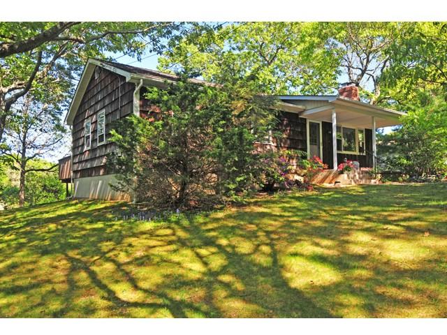 1810 N Oakwood Rd - Photo 2 of 15