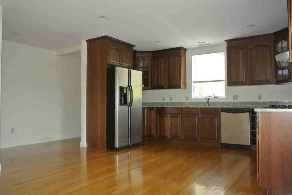 17 Pleasant St #B - Photo 3 of 15