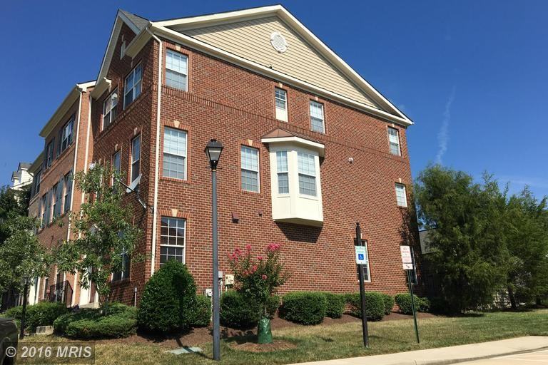 12519 Gladys Retreat Cir - Photo 2 of 28