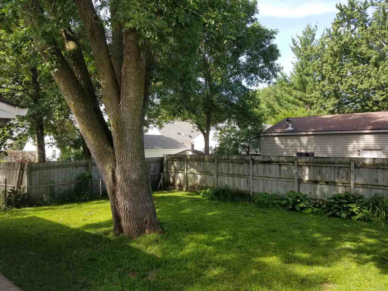 1210 8th Street Southeast - Photo 3 of 24