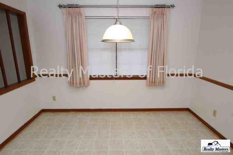 5867 Somerset Dr - Photo 2 of 13