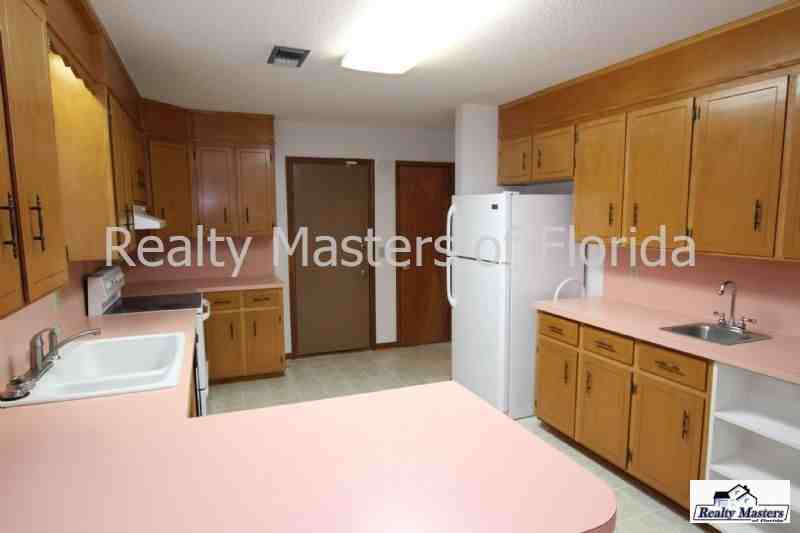 5867 Somerset Dr - Photo 3 of 13